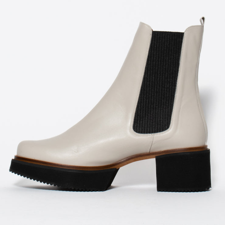 Dansi Silvino Winter White Ankle Boot inside. Size 45 women’s boots