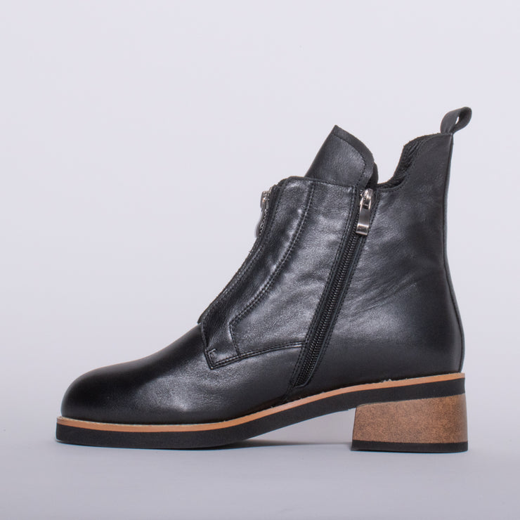 Bresley Sting Black Ankle Boot inside. Size 45 womens shoes