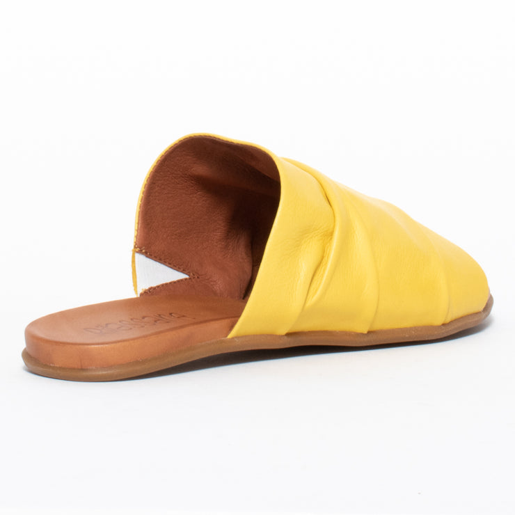 Rilassare Tacker Yellow Sandal back. Size 44 womens shoes
