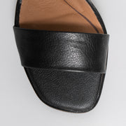 Hush Puppies Tilos Black Sandal toe. Size 10 womens shoes