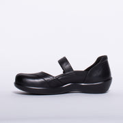 Pure Comfort Wanted Black Shoe inside. Size 45 womens shoes
