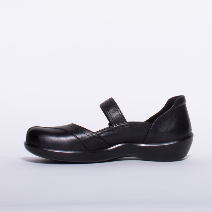 Pure Comfort Wanted Black Shoe inside. Size 45 womens shoes
