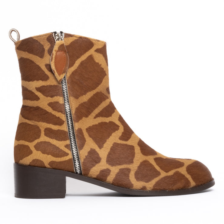 Babouche Lifestyle Vida Giraffe Print Ankle Boot side. Womens size 42 boots