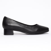 The Low Square Black side. Size 10 women’s shoes